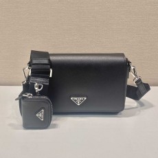 프라다 남자 메신저 사피아노 테수토 가죽 숄더백 2칼라 2VD059 9Z2