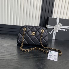 샤넬 24FW 스몰 볼링백 체인 미니백 캐비어 블랙 AS5137
