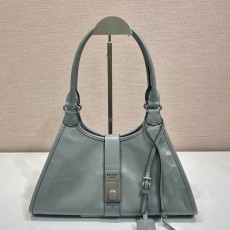 프라다 미디엄 가죽 토트 백 1BG563