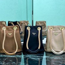 프라다 마리너 리나일론 스몰 버킷 백 3컬러 1BE082