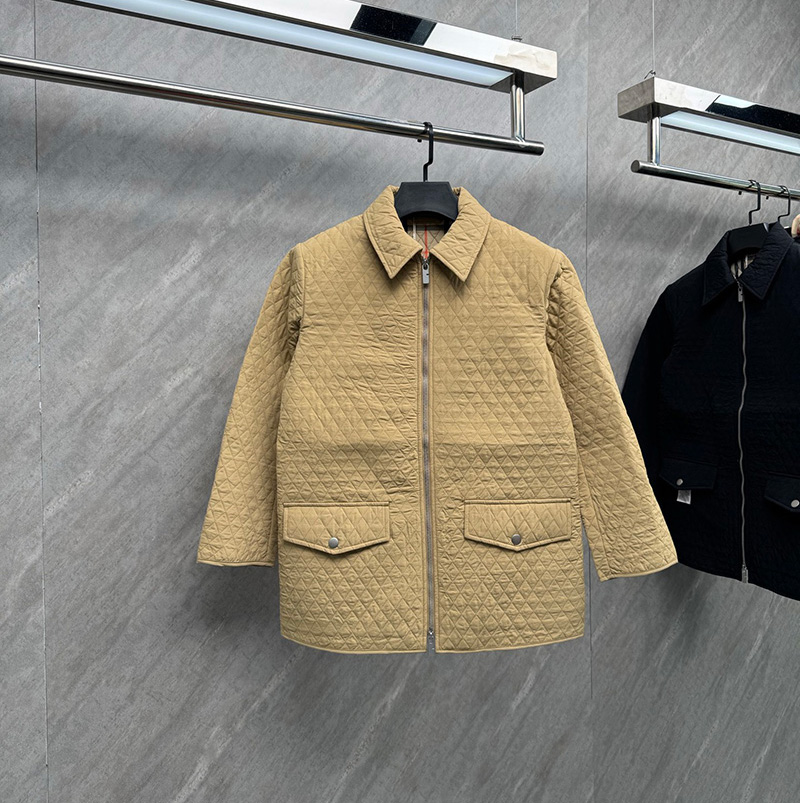 버버리 여성 누빔 자켓 2컬러  80938651 F