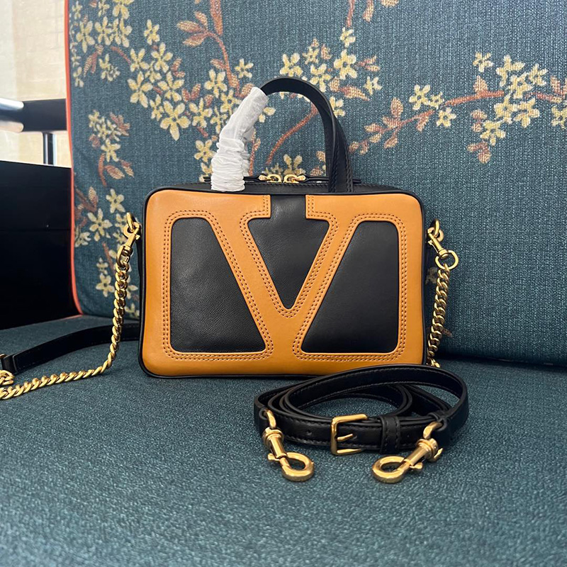 발렌티노 25SR 여성 숄더백 블랙 6W0B0R73PTJR4V