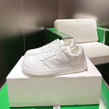 로에베 라프리마 LOEWE 남여공용 스니커즈 화이트 M816282XBN