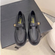 샤넬 25FW 클래식 여성 로퍼 카프스킨 버건디 금장 블랙 G46799