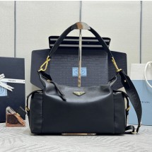 프라다 25 FW 익스플로러 블랙 가죽 숄더 백 1BC264