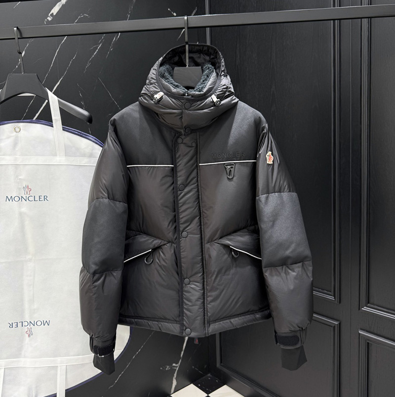 몽클레르 퍼포먼스 스타일 J20971A00009597T3999  J