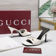 구찌 호르세빗 레더 홀스빗 스퀘어코 스트랩 일자 8.5CM 화이트 832468