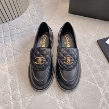 샤넬 턴락 로퍼 퀼팅 금장 로퍼 블랙 G36646