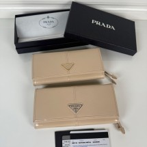 프라다 삼각로고 사피아노 레더 장지갑 금장 은장 베이지 1MH132