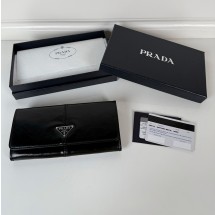 프라다 삼각로고 사피아노 레더 장지갑 금장 은장 블랙 1MH132