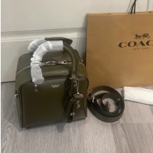 코치 큐브 로그 백 20 카키 CBH04