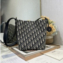 디올 오블리크 디올스타 버킷백 스몰 블루 M2854UTZQ