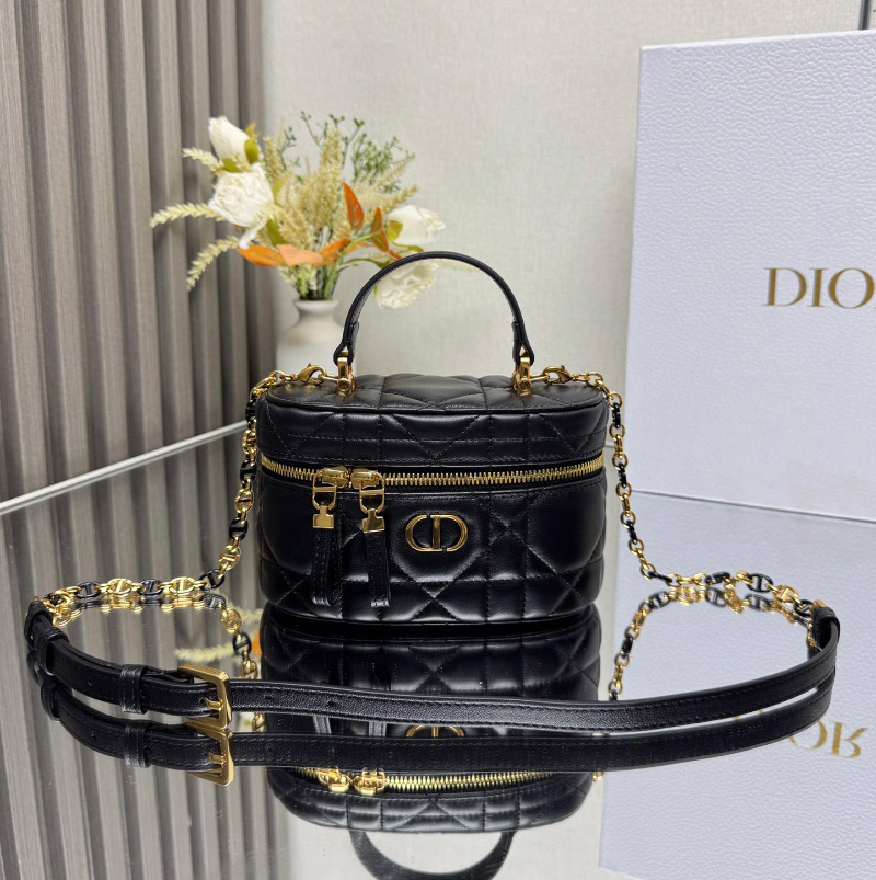 디올 카로 미니 베니티 케이스 매크로까나쥬 블랙 S5198UDAX_M900