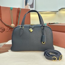 로로피아나 니들백 스몰 미디엄 크로스백 네이비 FAP2001