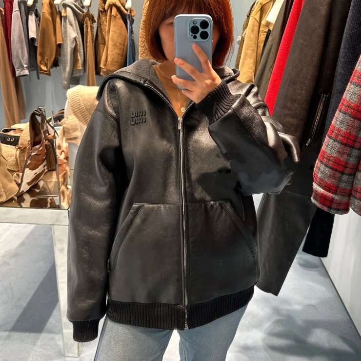 미우미우 나파 가죽 후드 여성 재킷 MPV952177R  Y