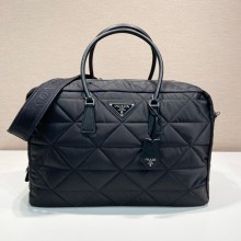 프라다 삼각로고 퀼팅 나일론 트래블백 2VA009