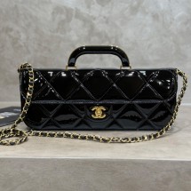 샤넬 CHANEL 핸들 장식의 라지 플랩 백 AS5807