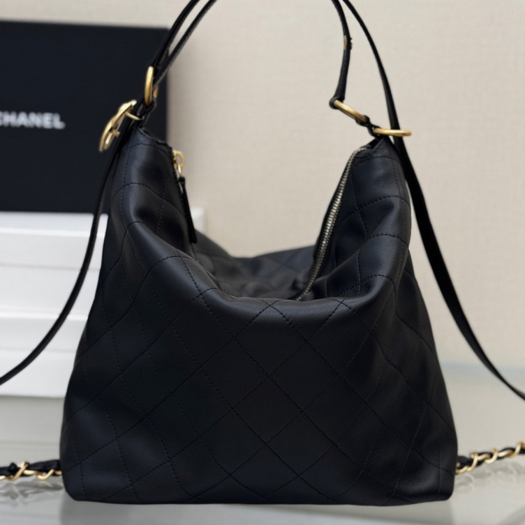 샤넬 CHANEL 라지 백팩 AS5517