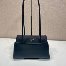 프라다 패시지 리나일론 미디엄 토트 백 1BA495