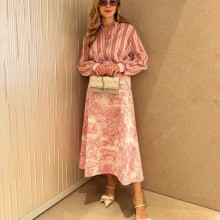 디올 Dioriviera 플레어 미디 스커트 2컬러 541J86A3327  H