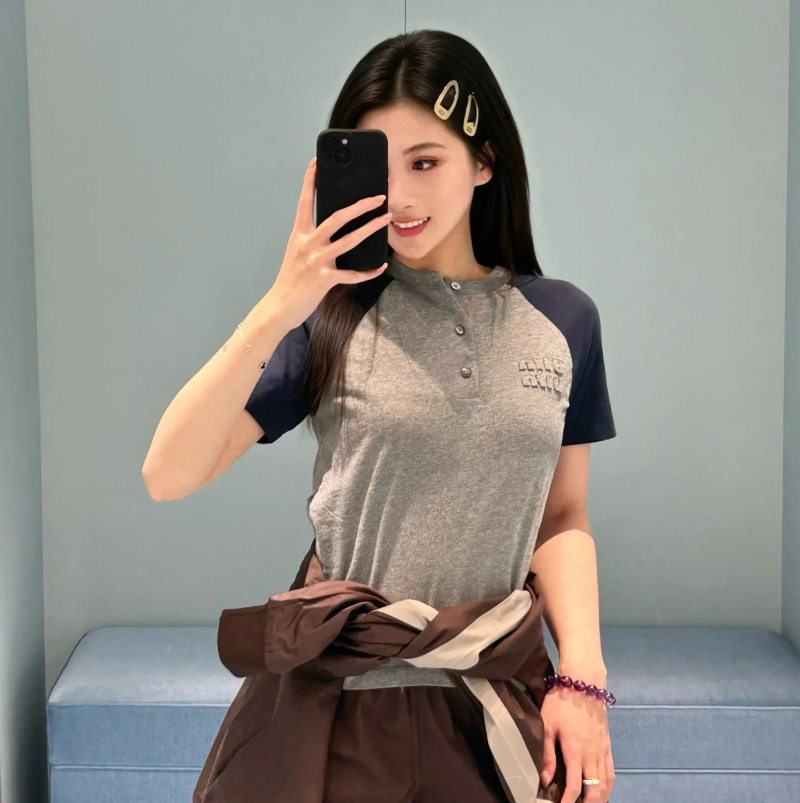 미우미우 저지 티셔츠 MJNA18SOOO1842  D