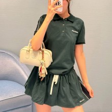 미우미우 SS26 여성 로고 자수 코튼 폴로 셔츠 MJNA19  D