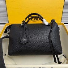 펜디 바이더웨이 미디엄 토트백 2컬러 8BL155