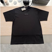 발렌시아가 뉴 백 미디엄 핏 티셔츠 764235TPVK11569  D