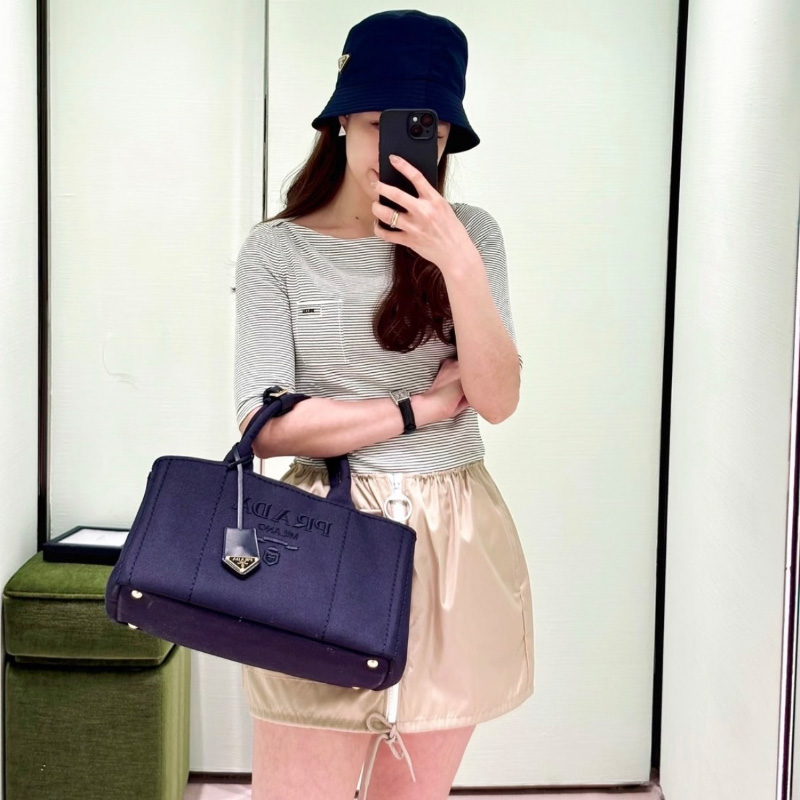 프라다 비스코스 보트넥 스웨터 P24R2H  D