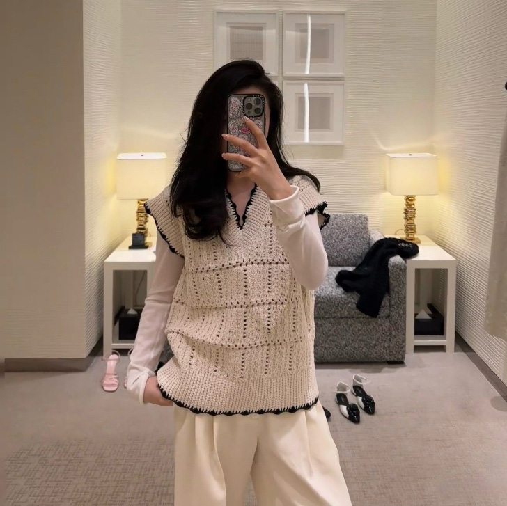 샤넬 스웨터 Sweater 2컬러  P81430  D