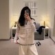 샤넬 스웨터 Sweater 2컬러  P81430  D