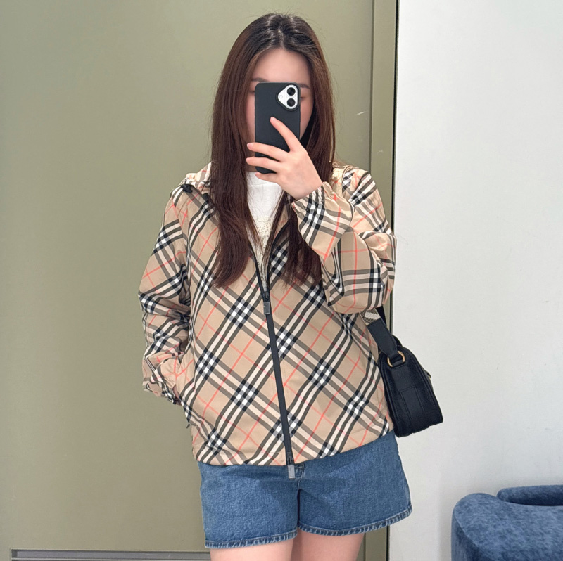 버버리 후드 체크 바람막이 자켓 81103011  H