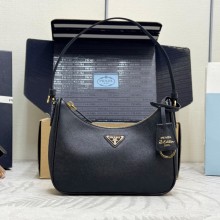 프라다 트라이앵글 에나멜 로고 사피아노 숄더백 1N204W