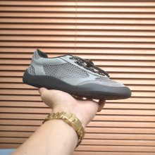 프라다 스피드록 메쉬 남여공용 그레이 스니커즈 1E490O