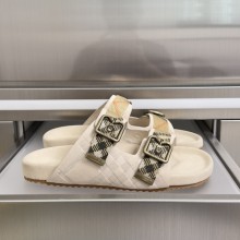 버버리 남성 샌들 슬웨이드 아이보리 81188901