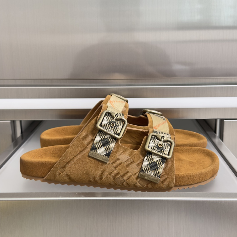 버버리 남성 샌들 슬웨이드 카멜 81188901