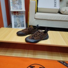 로에베 SS26 남여공용 그립 스니커즈 브라운 L814282X78