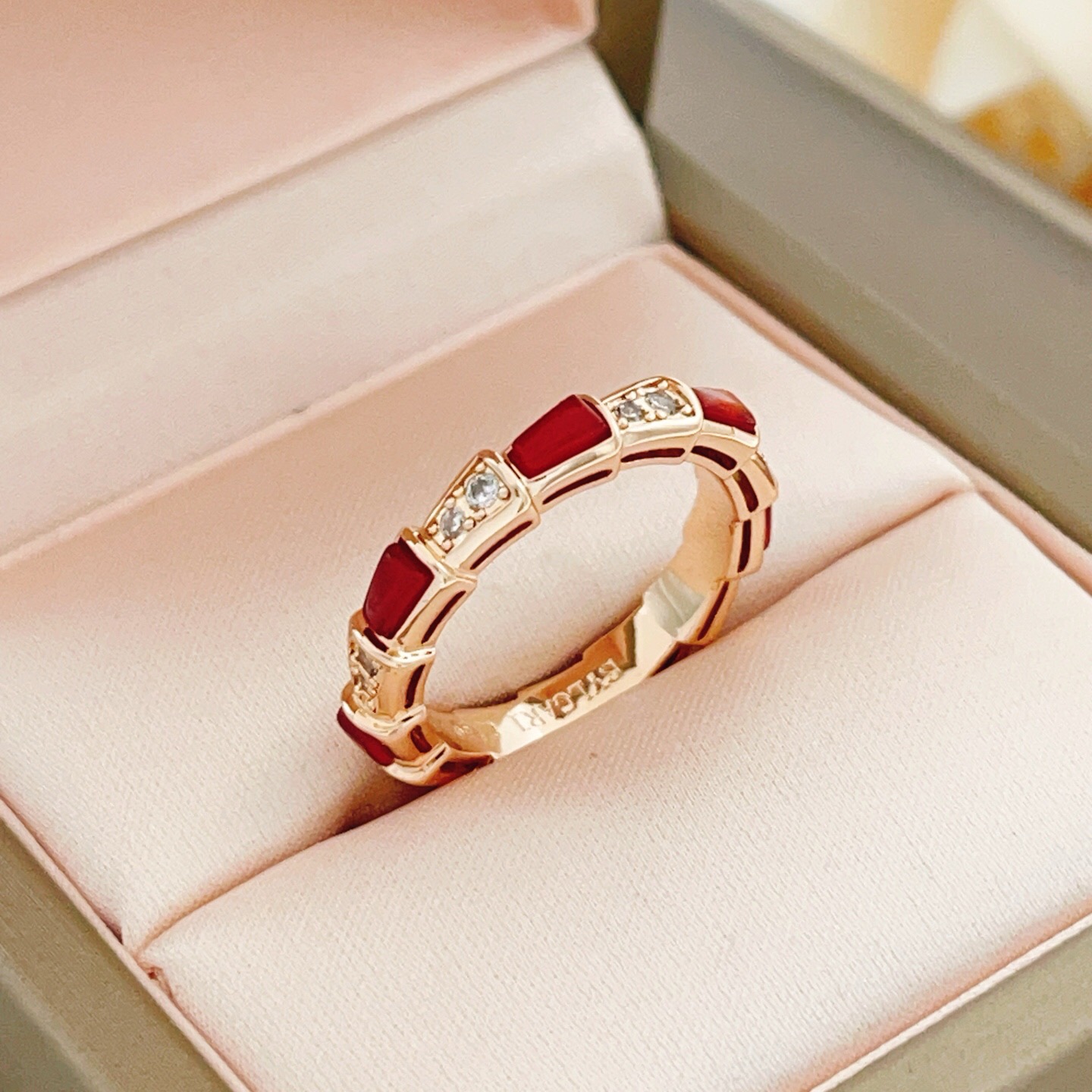 불가리 세르펜티 패션반지 4mm AN857926