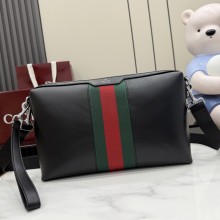 구찌 남성  클러치 소가죽 크로스백  A002KX