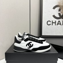 샤넬  카프스킨 스웨이드 화이트 블랙 스니커즈 G47274  JM