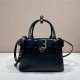 프라다 26FW 토트백 1BA502
