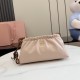 미우미우 나파 가죽 핑크 파우치 5NE030