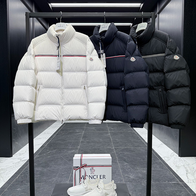 몽클레르 Bouvaque 자켓 점퍼 3컬러 K20911A00017597YW999