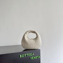 보테가베네타 Conti 베이비 화이트 토트백 867031