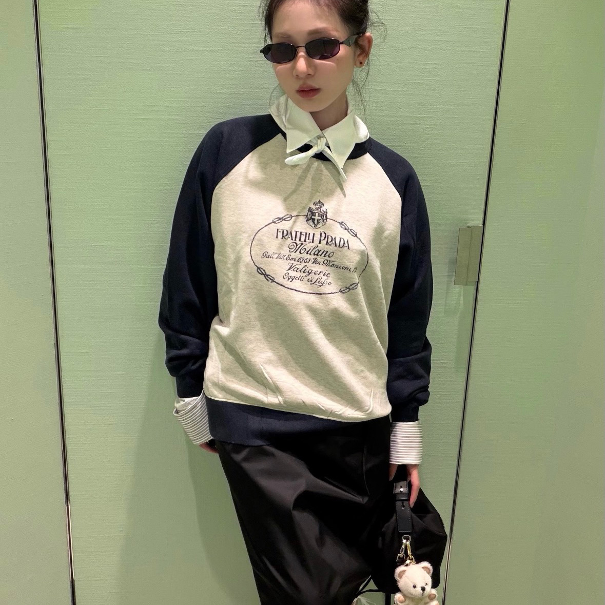 프라다 26FW 코튼 크루넥 스웨트셔츠 134732-6376-F056F  H