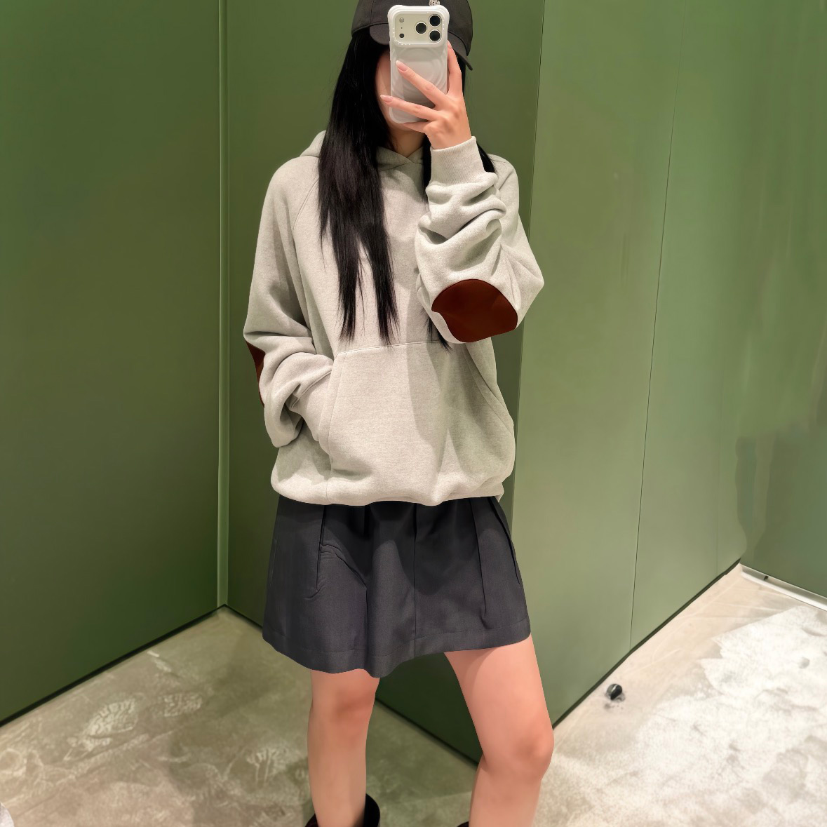 프라다 26FW 후드 티셔츠 UJL58D  H