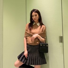 프라다 FW26 여성 프라다 베이지 니트 P24D3G  H