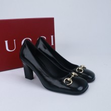 구찌 26SS 구찌 시뇨라 8.5CM 펌프스 블랙 865410