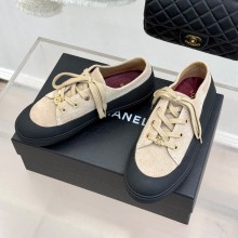 샤넬 26FW 스웨이드 카프스킨 여성 스니커즈 베이지 G47560