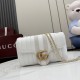구찌 GG 마몬트 화이트 그레이 숄더백 A006X1